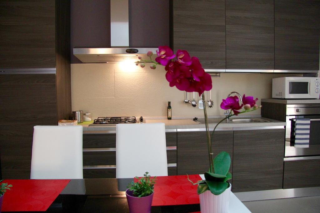 Katana Residence Катания Стая снимка